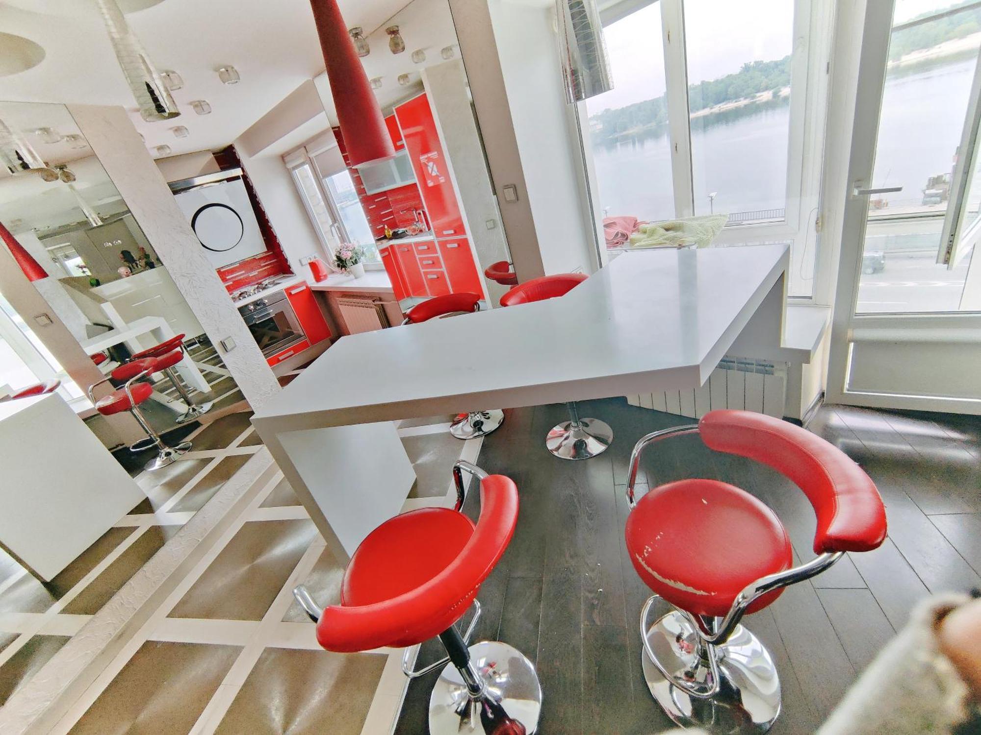 Real Home Apartmens - Podil Promenade Kiev Ngoại thất bức ảnh